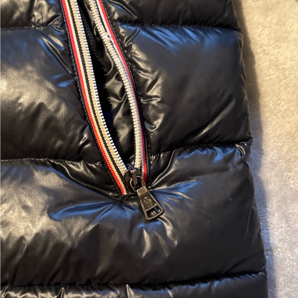 Moncler puffer jacket - Picture 7 of 11